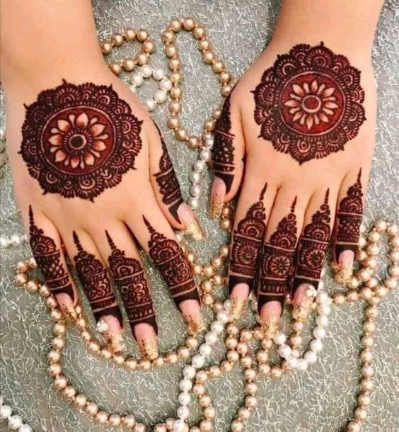 Trending bridal mehndi designs
