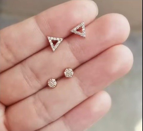 Small gold earrings designs
