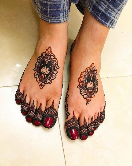 mehndi designs for feet