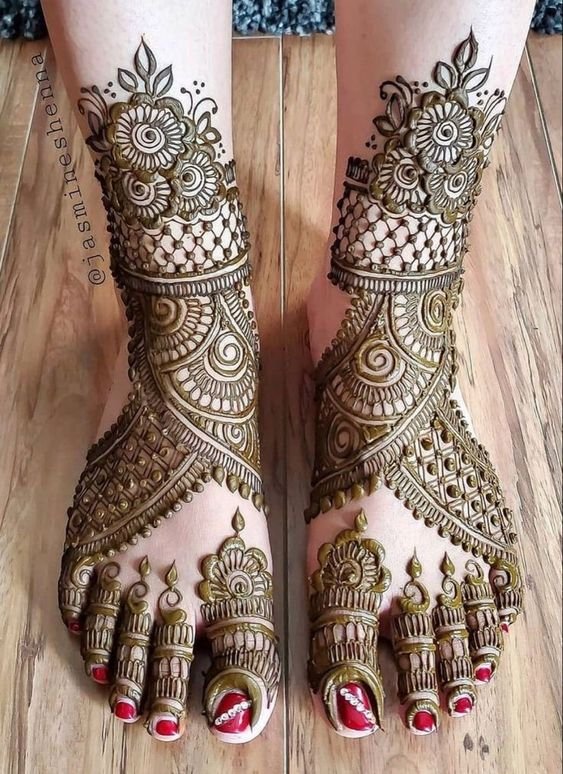 Feet mehndi design
